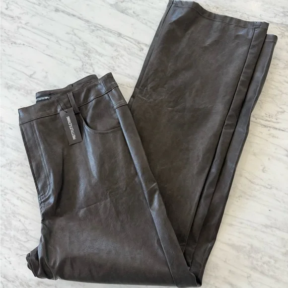 Pretty Little Thing Washed Black Faux Leather Straight Leg Trousers US 10 New - Picture 8 of 11